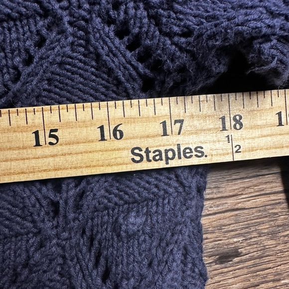 Tommy Hilfiger Navy Blue Crew Neck Sweater with Diamond Knit - Picture 7 of 7